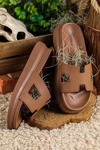 Chestnut Cutout Design Open Toe Platform Slippers