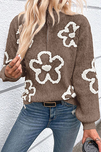 Parchment Contrast Flower Half Zipper Stand Neck Sweater