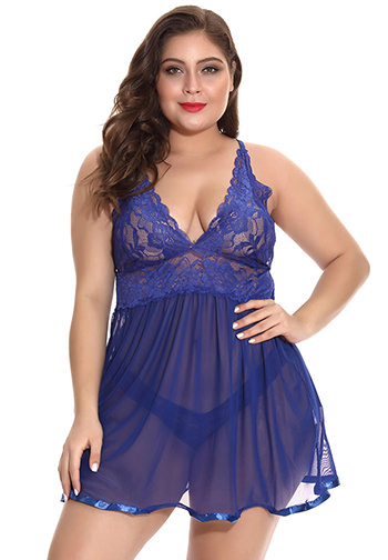 Plus Size Romance Lace and Mesh Babydoll Set