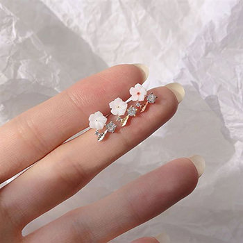 White Shell Flower Cubic Zirconia 925 Sterling Silver Stud Earrings