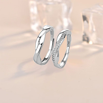 Simple CZ Mobius Twisted 925 Sterling Silver Adjustable Ring