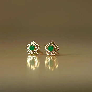 Hot Green Jade Peach Blossom Flower 925 Sterling Silver Stud Earrings