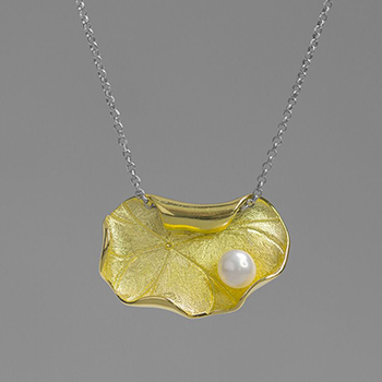 Lotus Dewdrop Natural Pearl 925 Silver Pendant