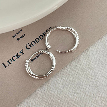 Minimalism Twisted Circle 925 Sterling Silver Hoop Earrings