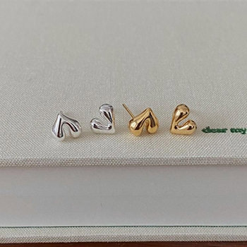 Honey Moon Mini Irregular Heart 925 Sterling Silver Stud Earrings