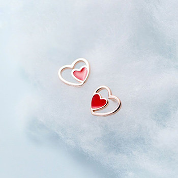 Honey Moon Hollow Red Heart 925 Sterling Studs Earrings