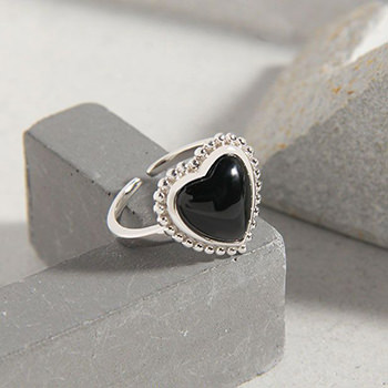 Modern Black Agate Heart Beads Border 925 Sterling Silver Adjustable Ring